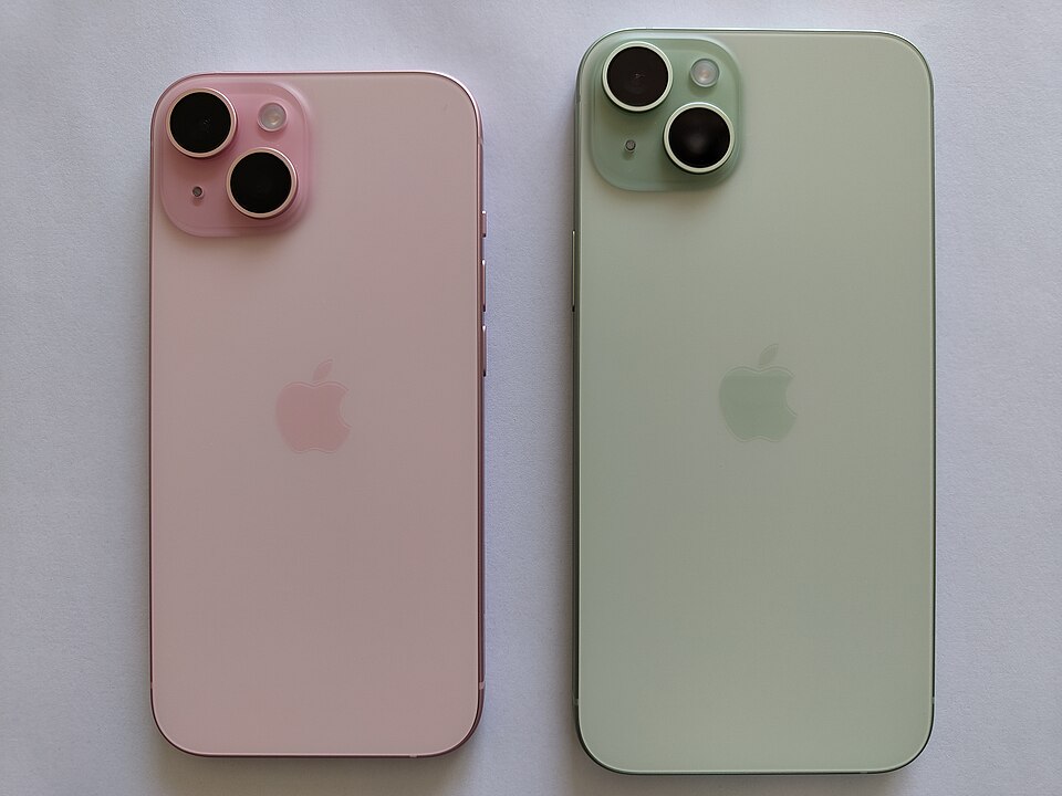 iPhone 15 и 15 Plus — алюминиевый корпус и стеклянная задняя панель